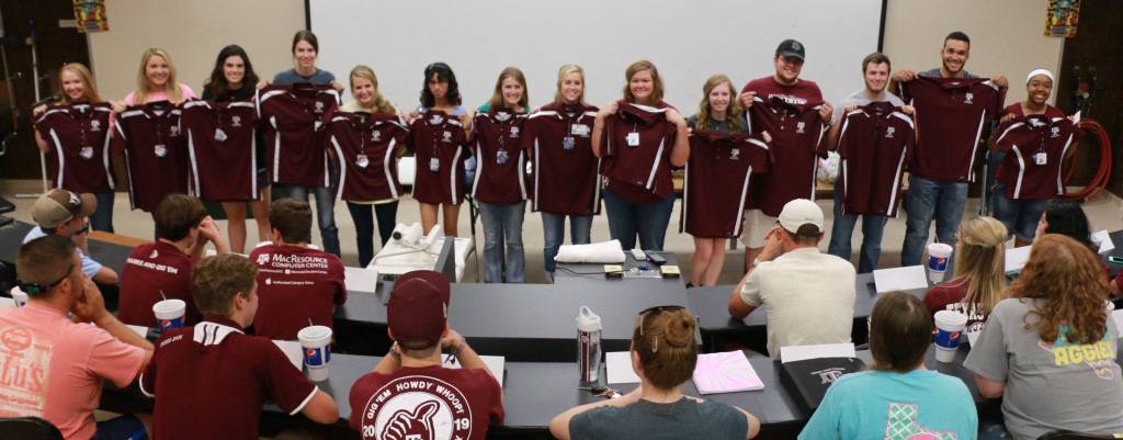 ANSC 117 Super Sophomores: Maddison Holder, Abby Chrz, Carley Armstrong, Libby Schneider, Emily June Kelley, Vanessa Sanchez, Shelby Schiefelbein, Marti Hanson, Jordan Hevner, Amanda Lanier, Colton Bausch, Ty Robertson, Lorenzo Washington, and Terrica Green