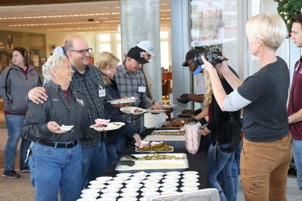 Tootsie Tomanetz, Snow's BBQ and Daniel Vaughn, Texas Monthly Magazine, getting lunch and a photo from Kelly Yandell