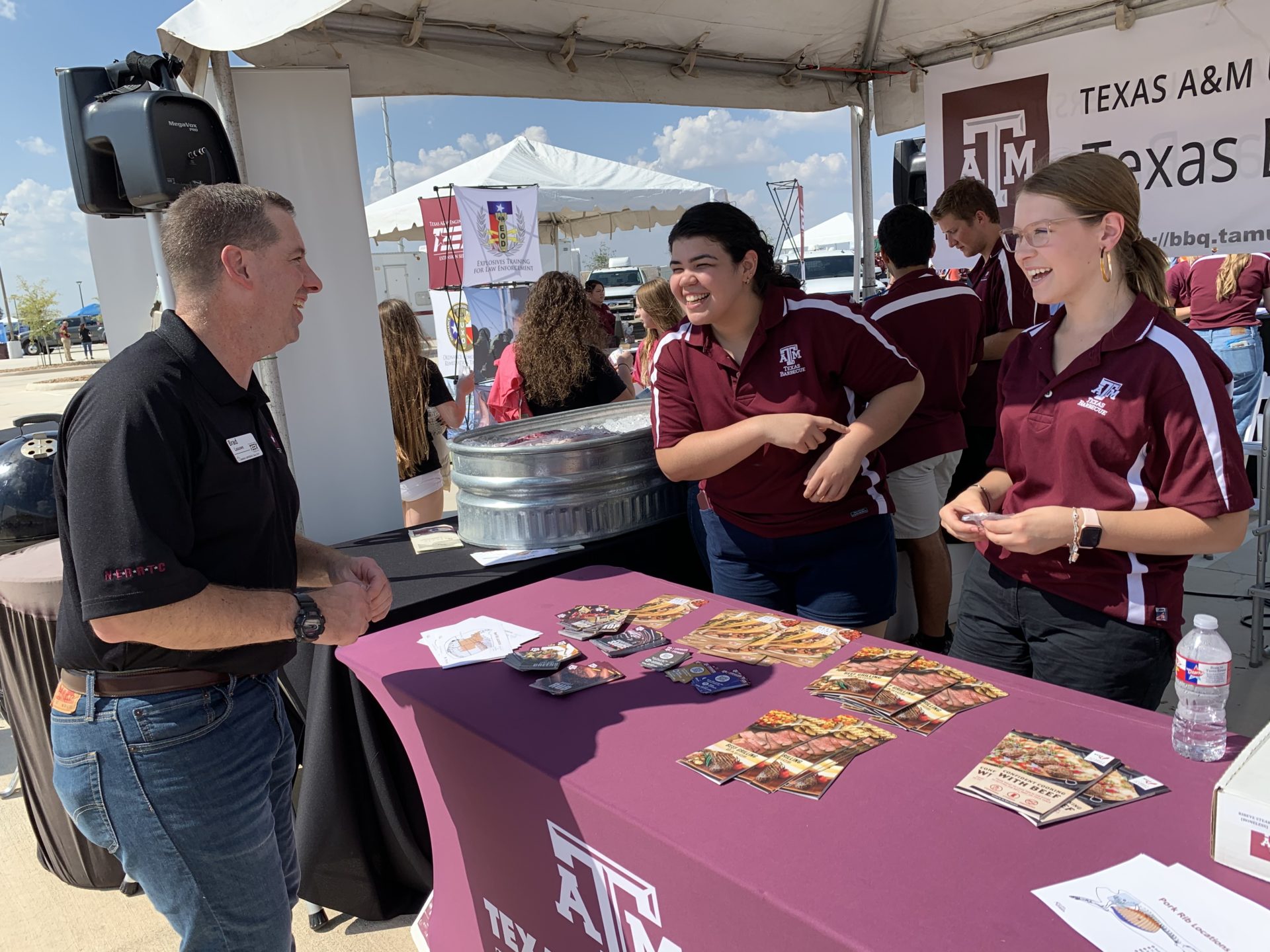 Jazmin Guerra and Bailey Carwile talking about the Texas Barbecue program at Texas A&M University